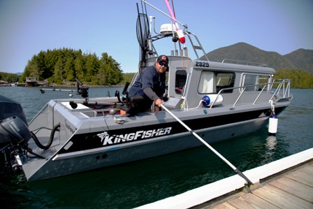 KingFisher Offshore 2825 HT
